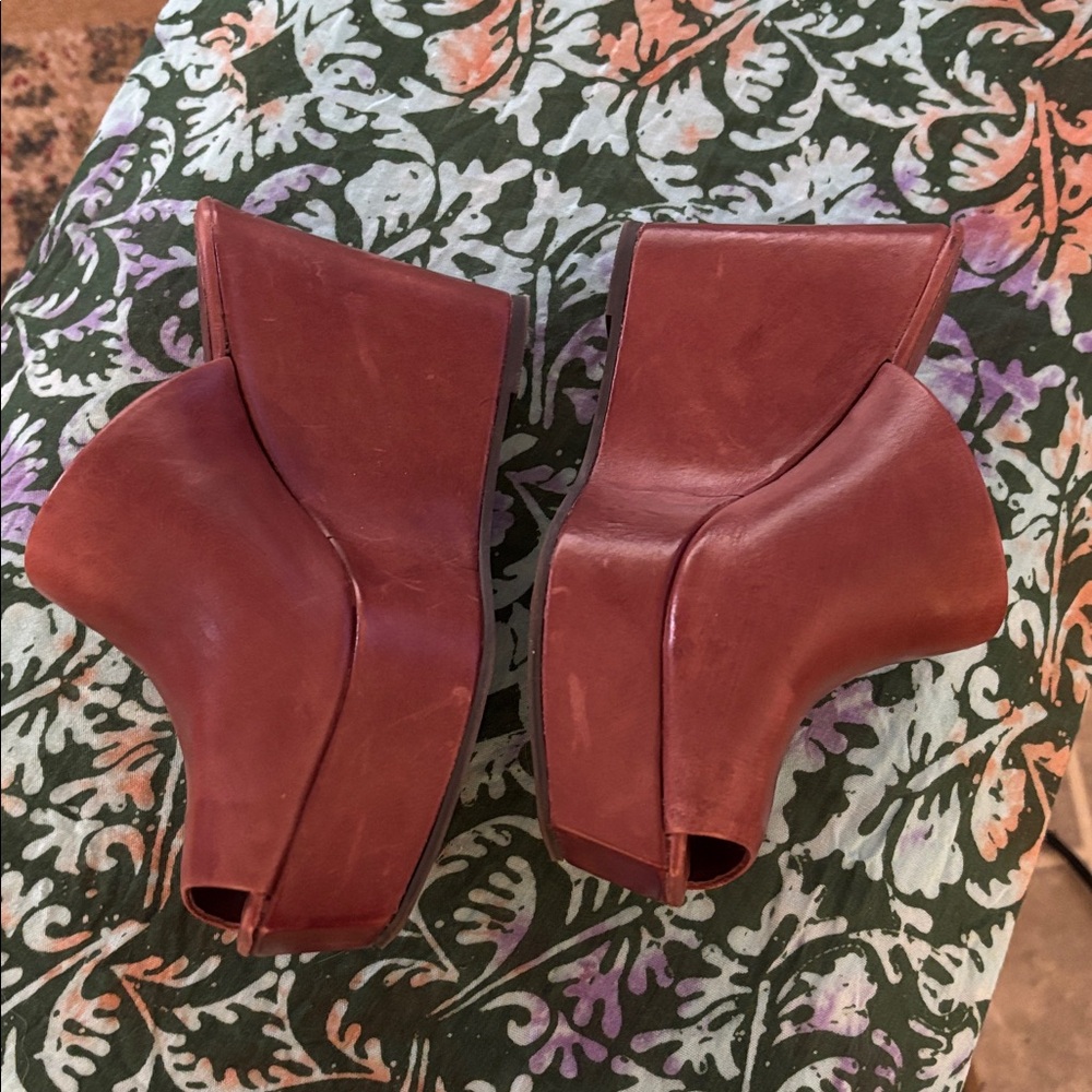 Chocolat Blu Women's Deep brown  Mules size 36 - Picture 2 of 4